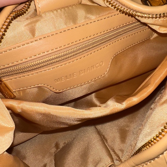 Melie Bianco Oversized Brigitte - Picture 5 of 8